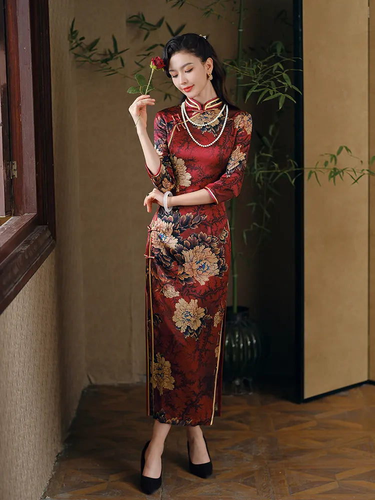 Red 3/4 Long Sleeves Floral Silk Qipao | Peony