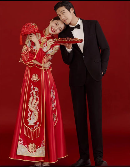 model in traditional red phoenix wedding qun gua dress 