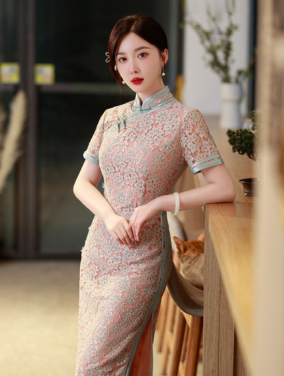 Model in pink lace qipao leaning