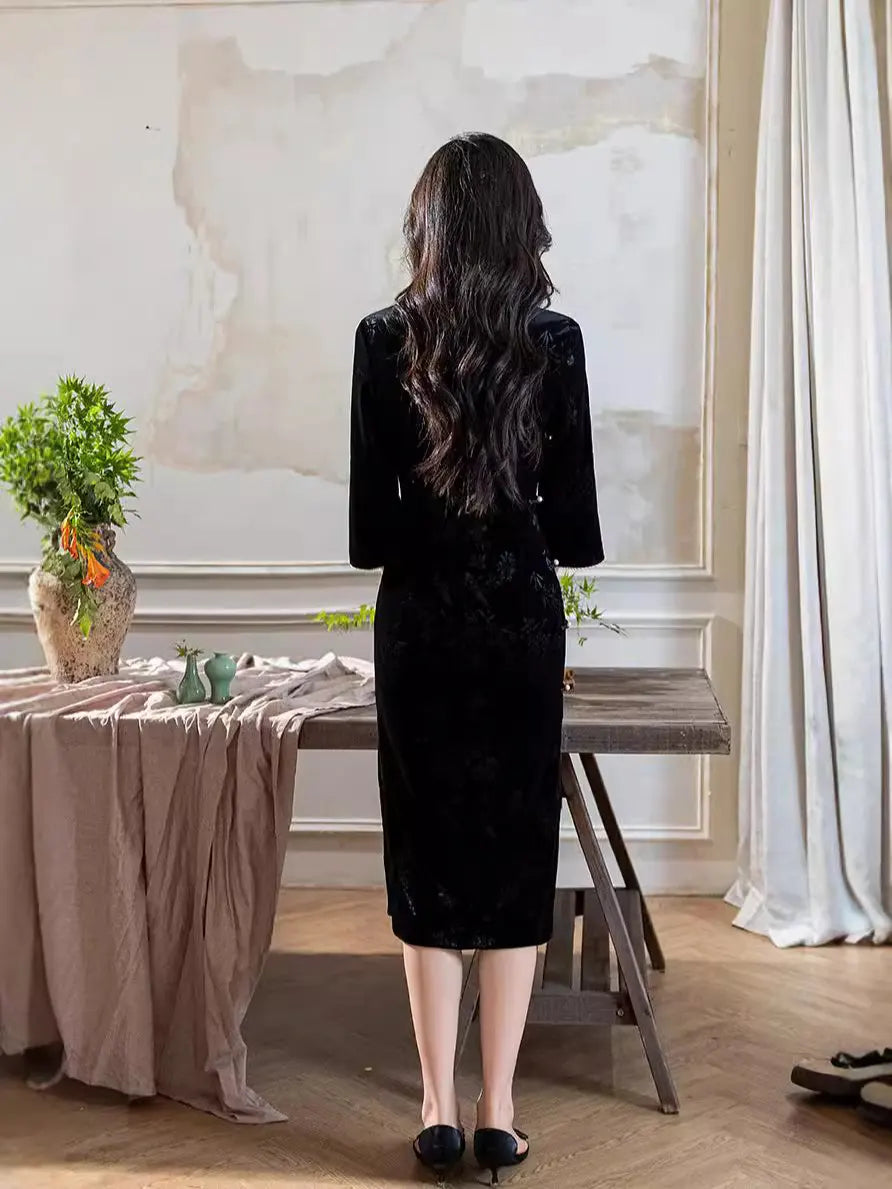 Black/Blue 3/4 Long Sleeves Velvet Jacquard Qipao with Pearl Trim