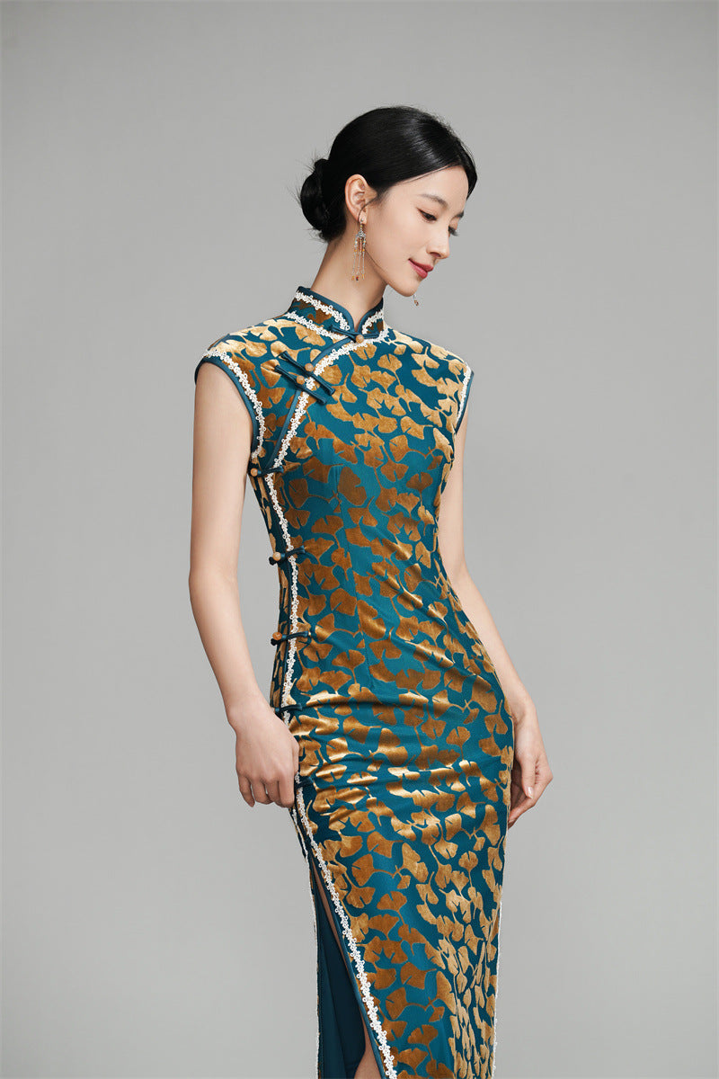 sleeveless qipao dress in blue and gold