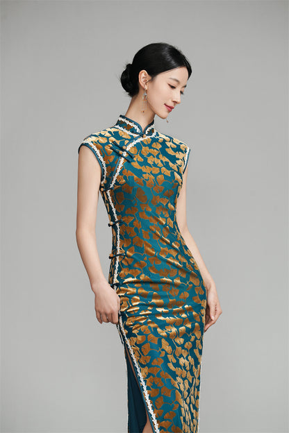 sleeveless qipao dress in blue and gold