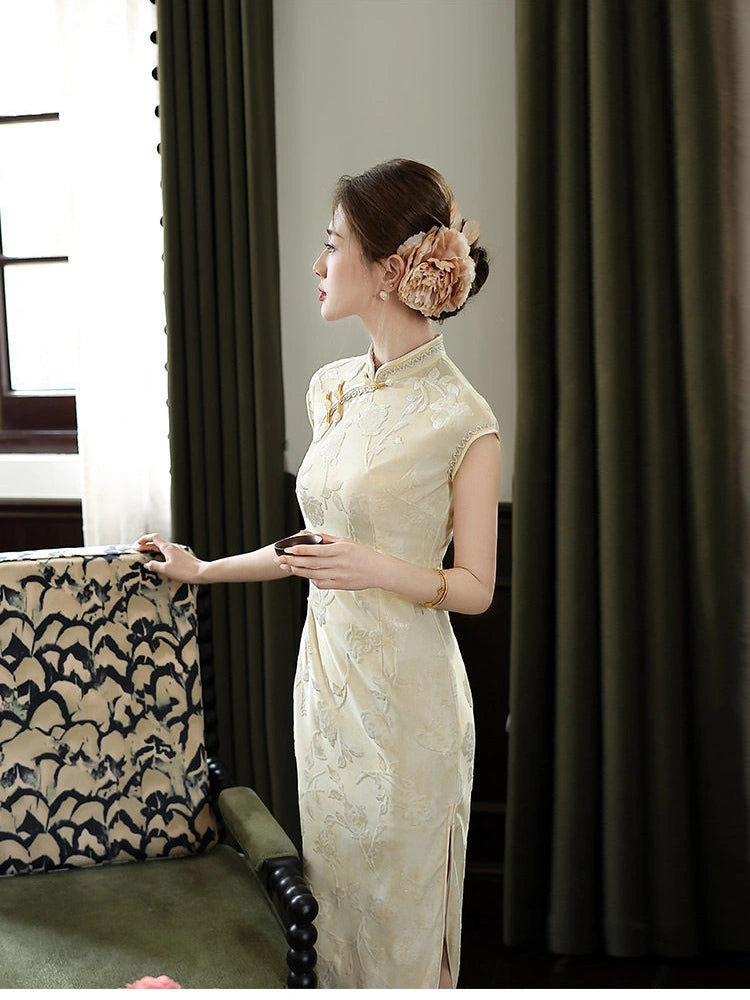 Qipao en velours dévoré jacquard floral vintage