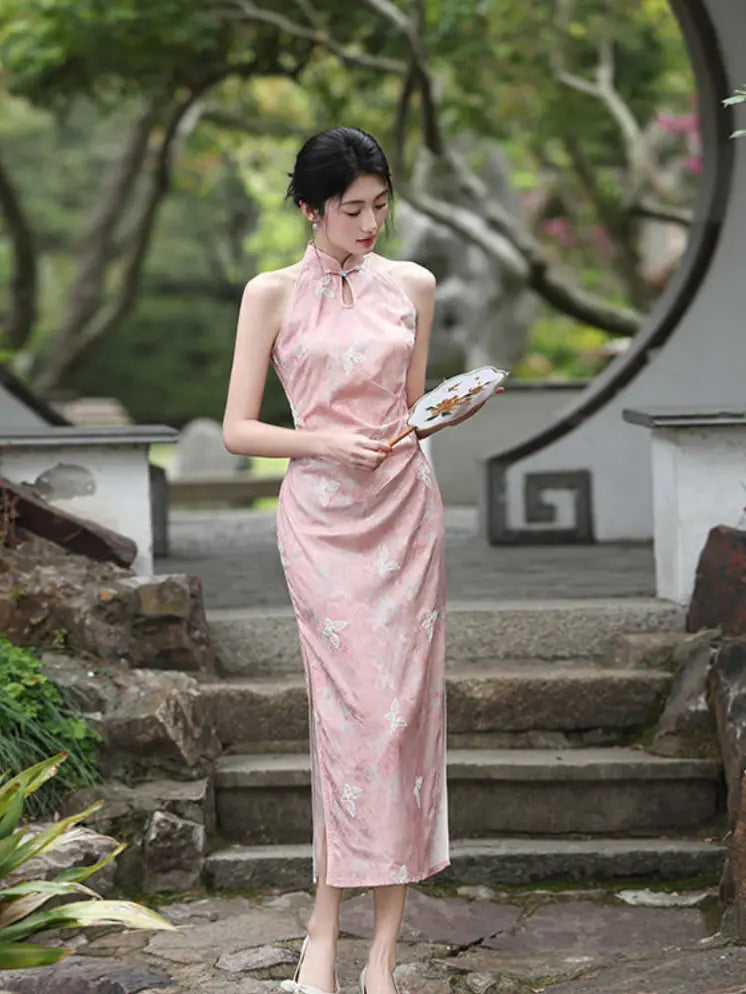 Modernes chinesisches Pastell-Blumen-Neckholder-ärmelloses Qipao