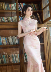 Élégant Qipao sirène rose à manches courtes