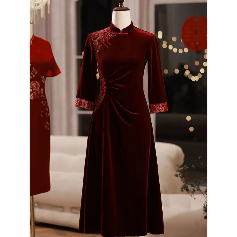 Modernized Chinese Long Sleeves A-Line Velvet Cheongsam Qipao Dress