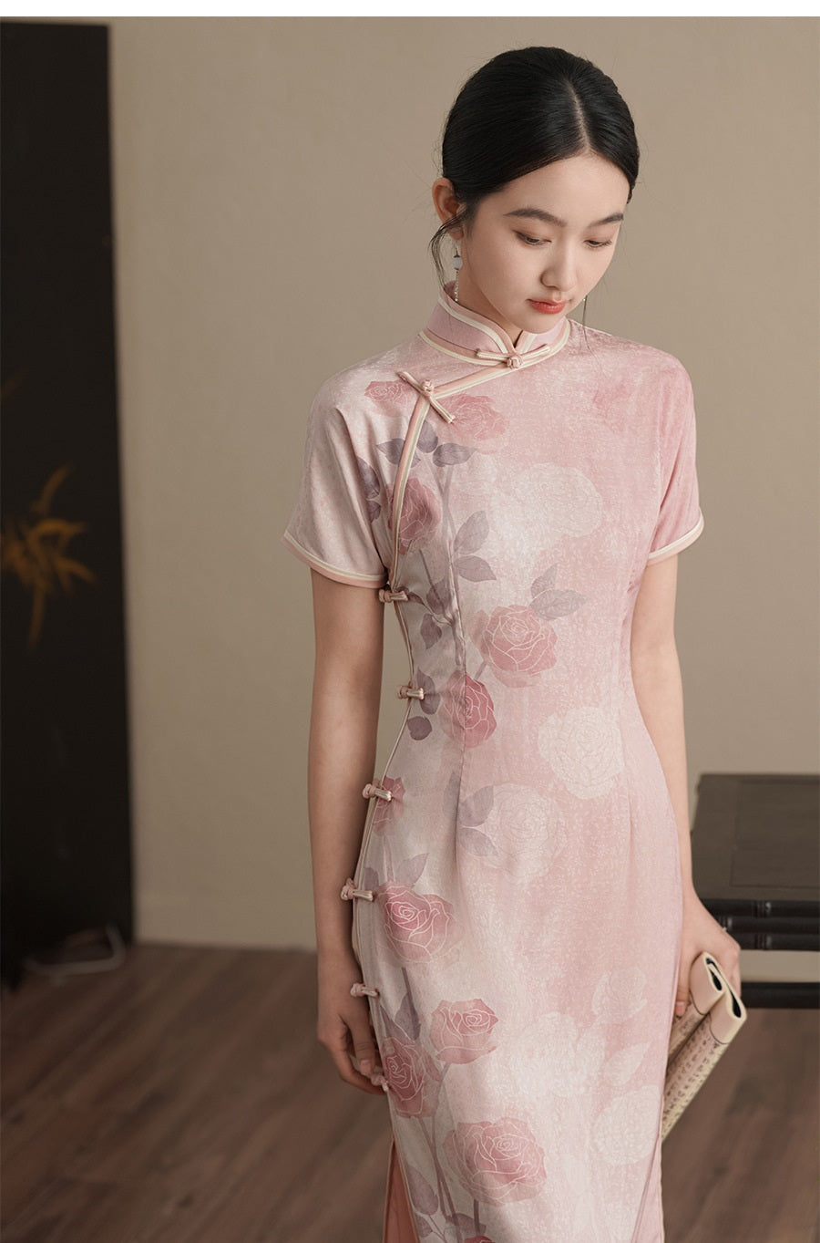 Short  Sleeves pink rose printed qipao cheongsam dress full length model looking down
