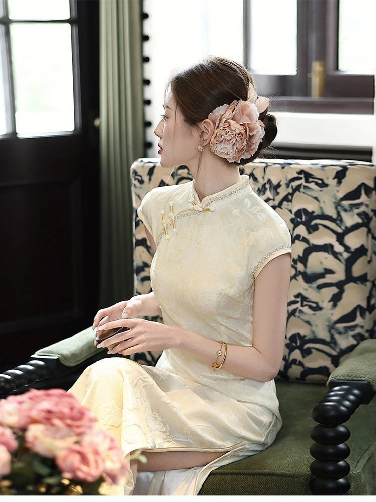 Qipao en velours dévoré jacquard floral vintage