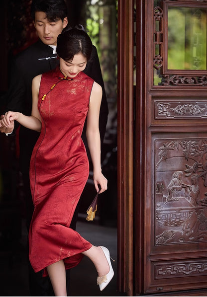 Robe Qipao Cheongsam en Jacquard Rouge sans Manches | Feuilles de Bambou