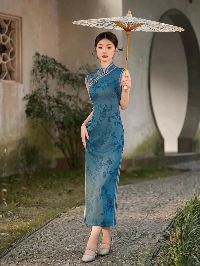 Woman in a traditional Blue Jacquard Sleeveless Midi Chinese Qipao Dress holding an umbrella in a garden setting