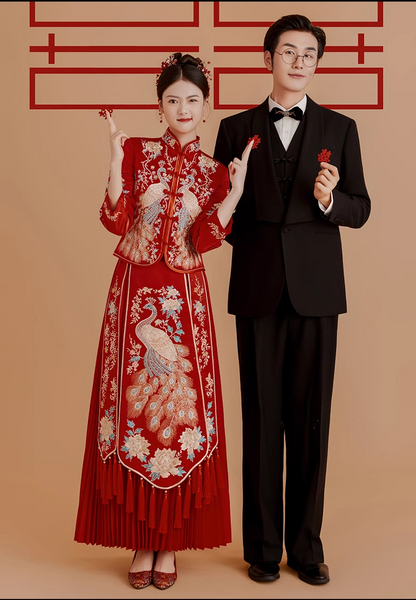 Chinese wedding dress Qun Kwa bridal gown with color embroidery