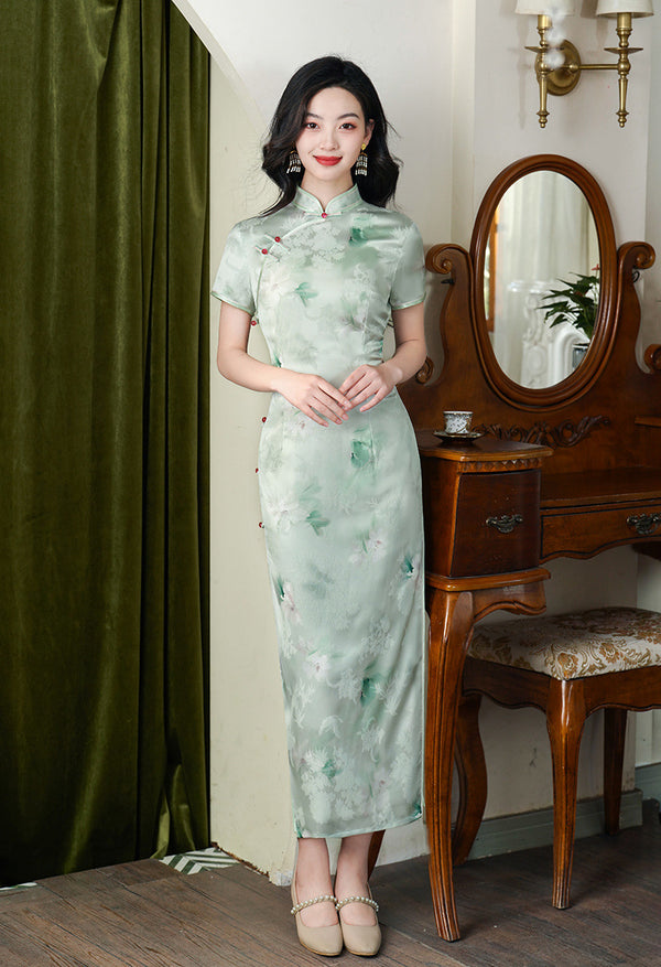 Elegant Green short sleeves Floral Qipao