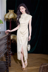 Ivory Jacquard Floral Cheongsam with Green Buttons for prom