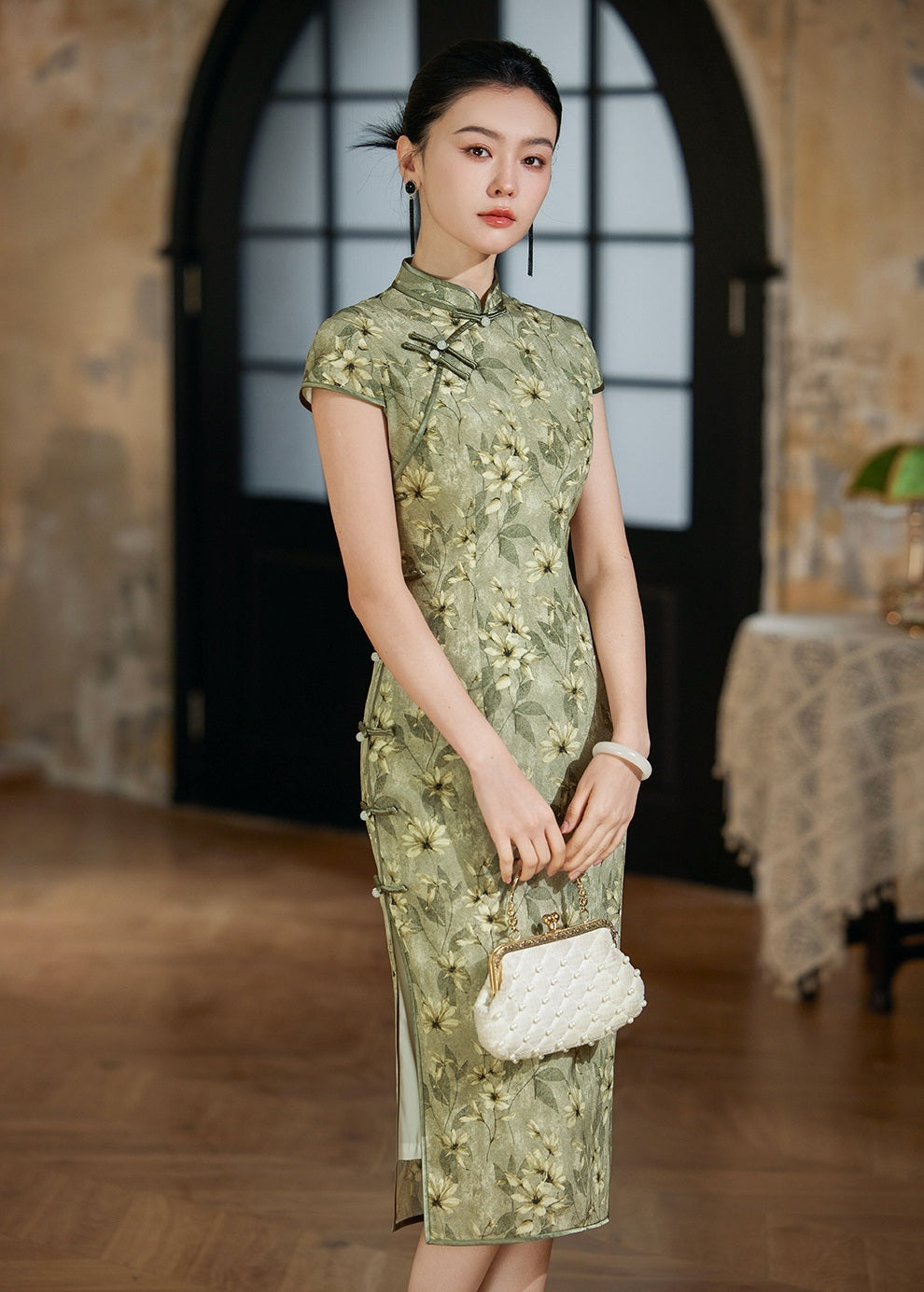 Cap sleeve knee length Mute Green Floral Silk Qipao Dress