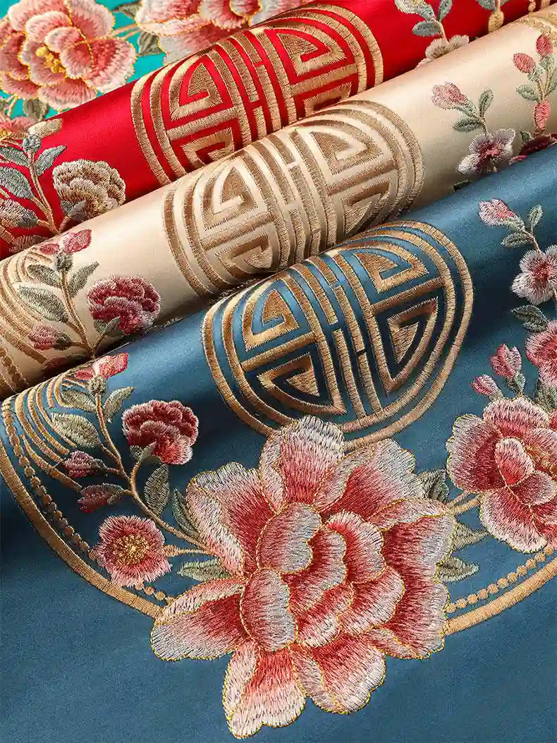 Orientalische Imperiale Pfingstrosen- & Langlebigkeits-Symbol Bestickte Satinkissen