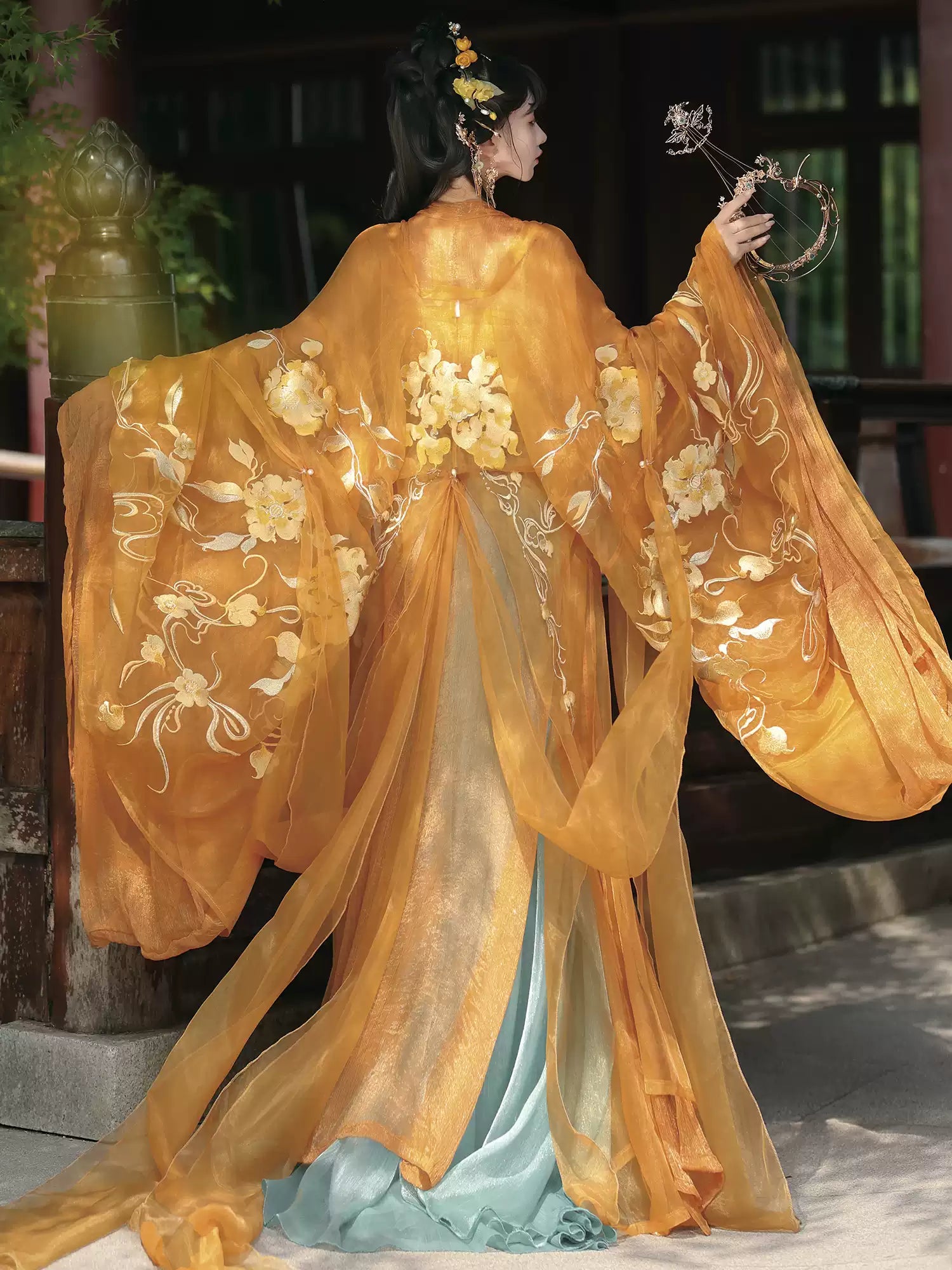 Robe Hanfu dynastique Tang turquoise doré/rose | Soulbound