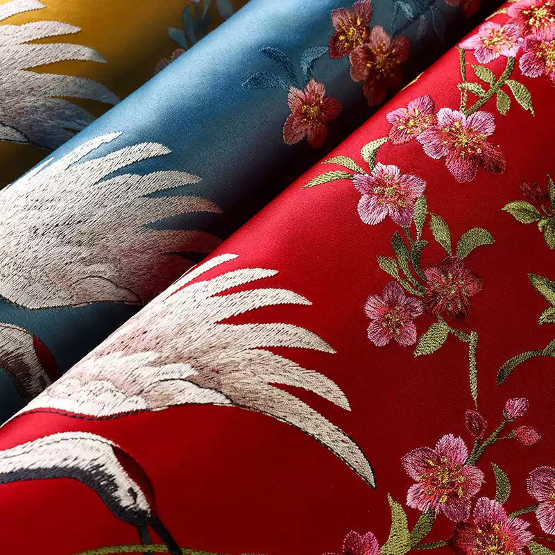 Oriental besticktes Satin-Stuhlkissen | Kranichvogel
