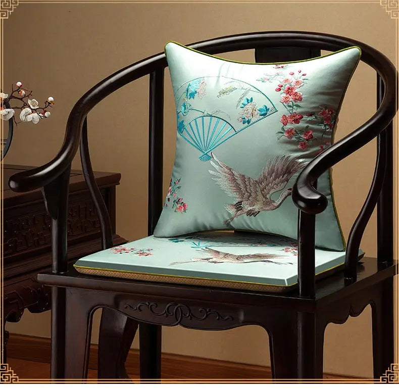 Oriental besticktes Satin-Stuhlkissen | Kranichvogel