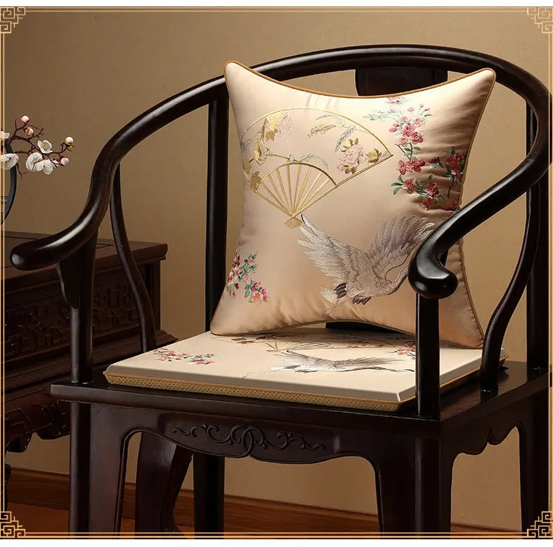 Oriental besticktes Satin-Stuhlkissen | Kranichvogel