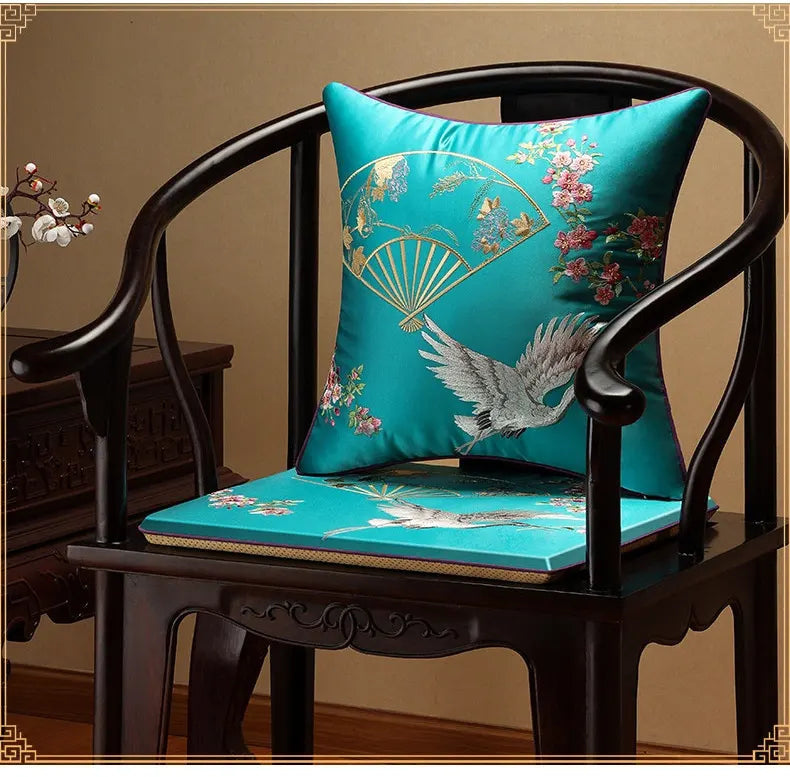 Oriental besticktes Satin-Stuhlkissen | Kranichvogel