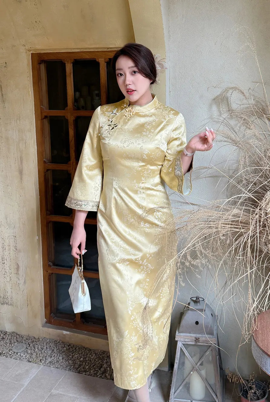 Plus Size Yellow Gold Modern  Long Sleeve Jacquard Qipao