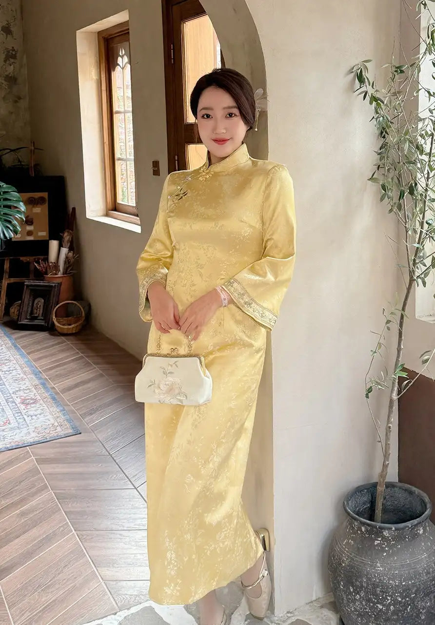 Plus Size Yellow Gold Modern  Long Sleeve Jacquard Qipao