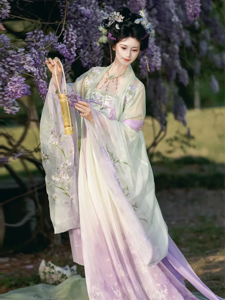 Lavender Fairy Embroidered Gradient Flowing Chinese Hanfu costume