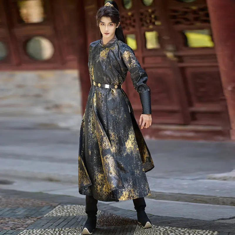 Traditional chinese backTang Dynasty  Round Collar Hanfu Robe for men