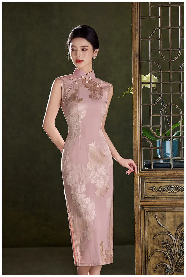 Woman wearing a Pink Sleeveless Floral Jacquard Satin Qipaocheongsam dress against a dark background