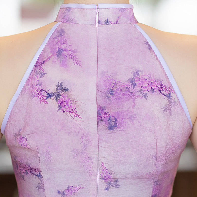 Lila Neckholder-Qipao-Kleid mit Blumenmuster