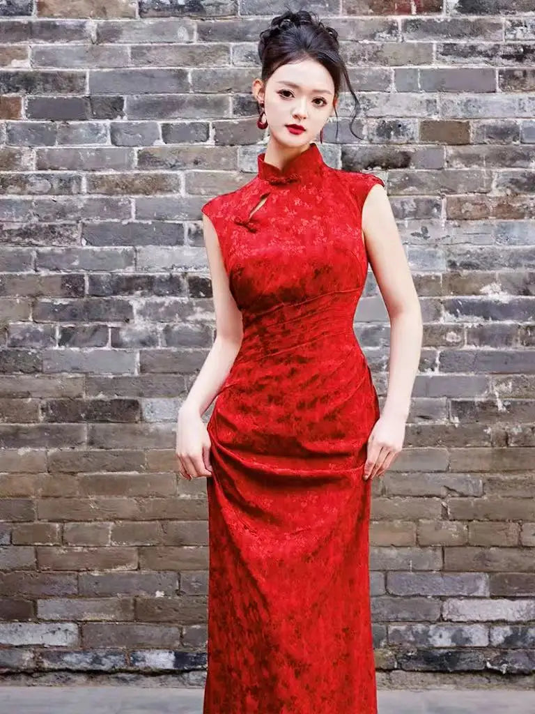 Red Jacquard Bridal Qipao Cheongsam Dress with Train