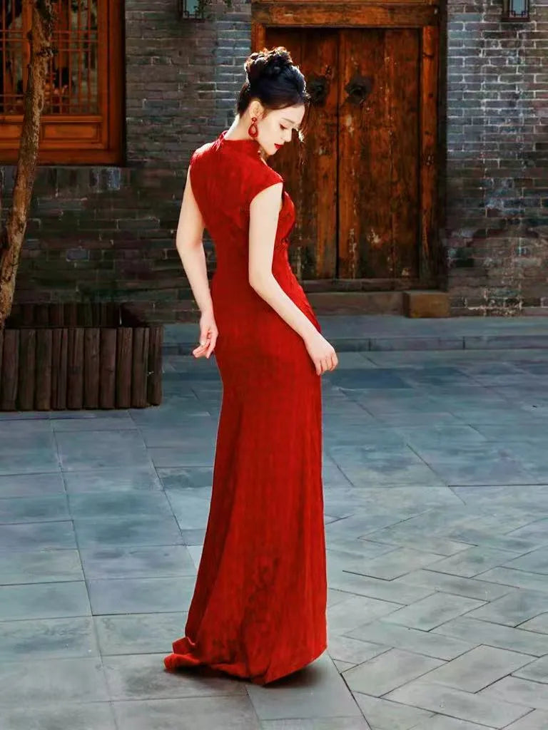 Red Jacquard Bridal Qipao Cheongsam Dress with Train