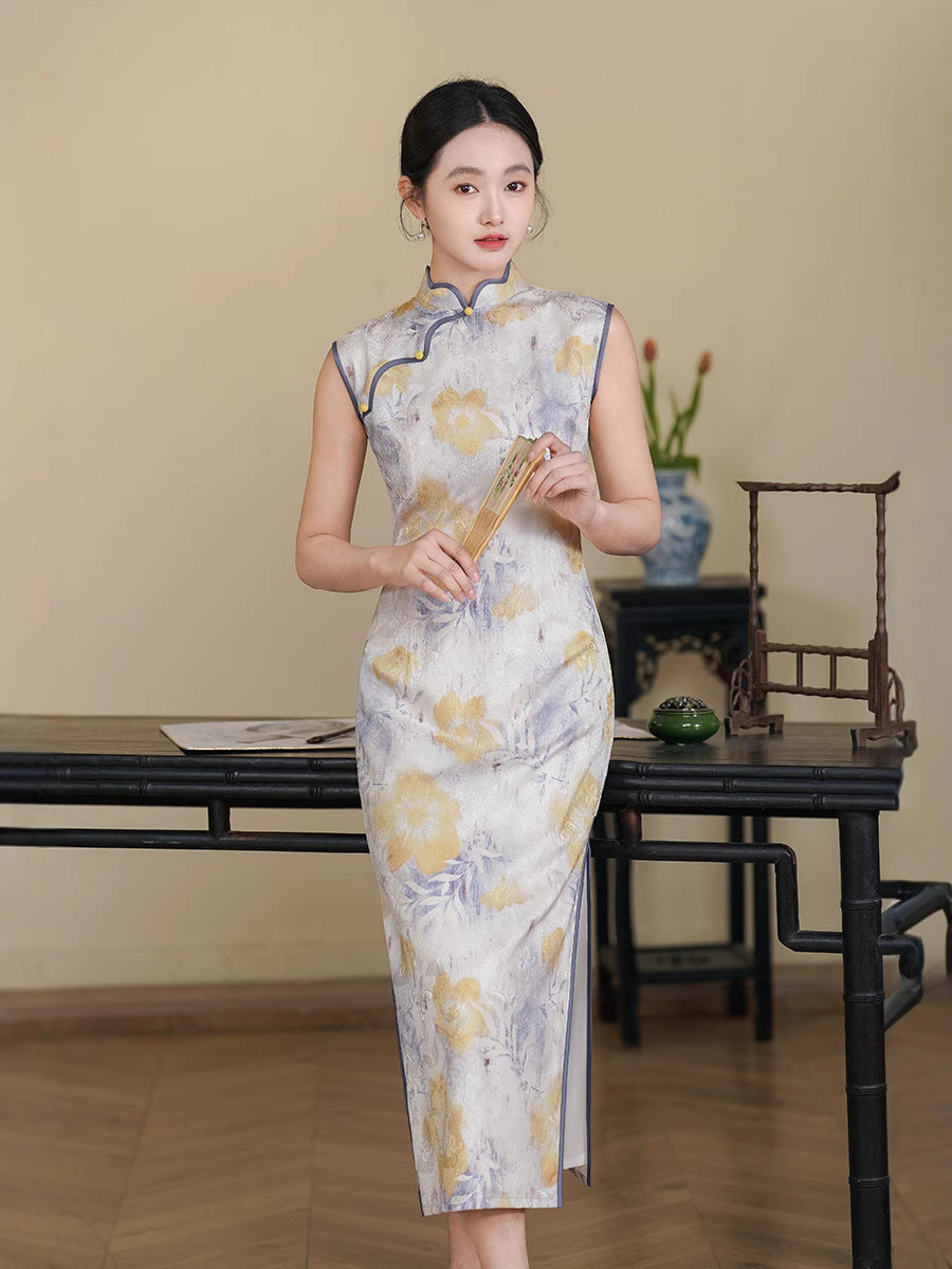 Sleeveless Floral Qipao Dress| Golden Petal