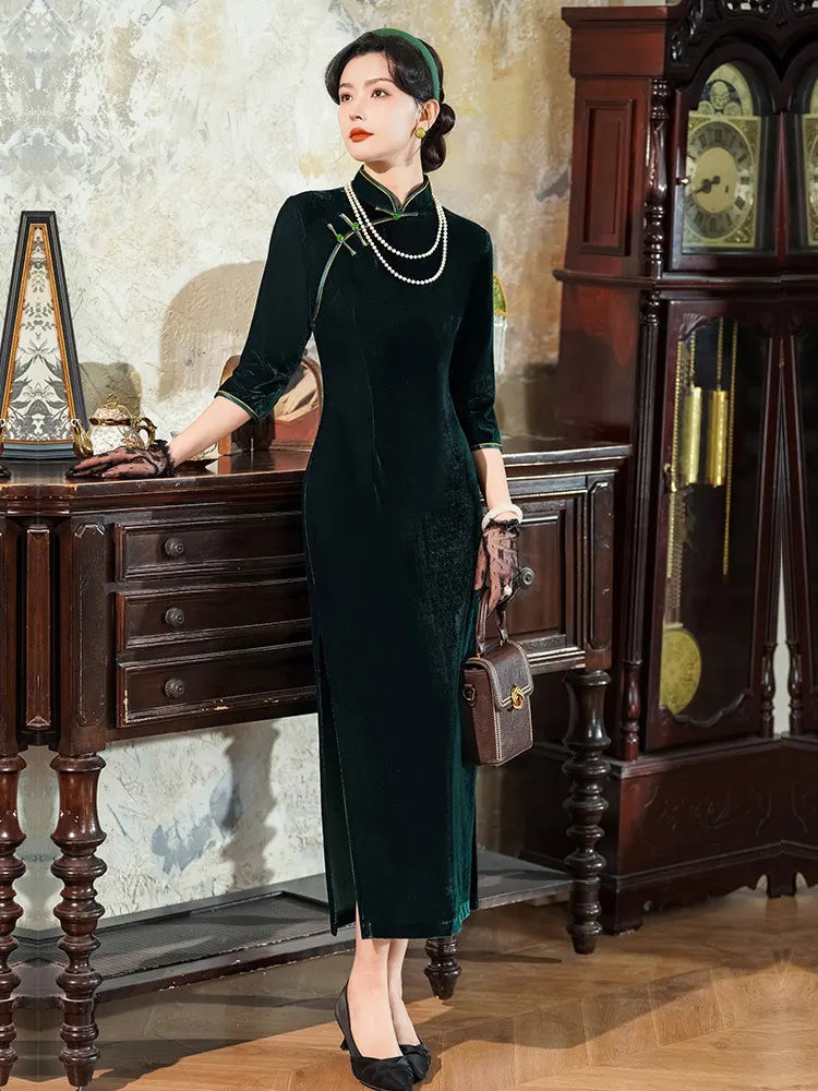 Vintage Emerald Green Velvet Long Sleeves Chinese Cheongsam Evening Dress –  Oriental Me