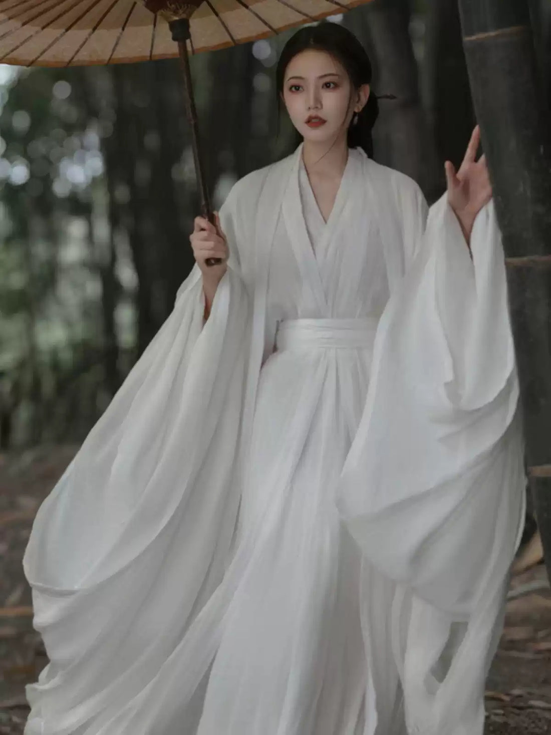 White Chinese Wei Jin Dynasty Flowing  Hanfu Dress