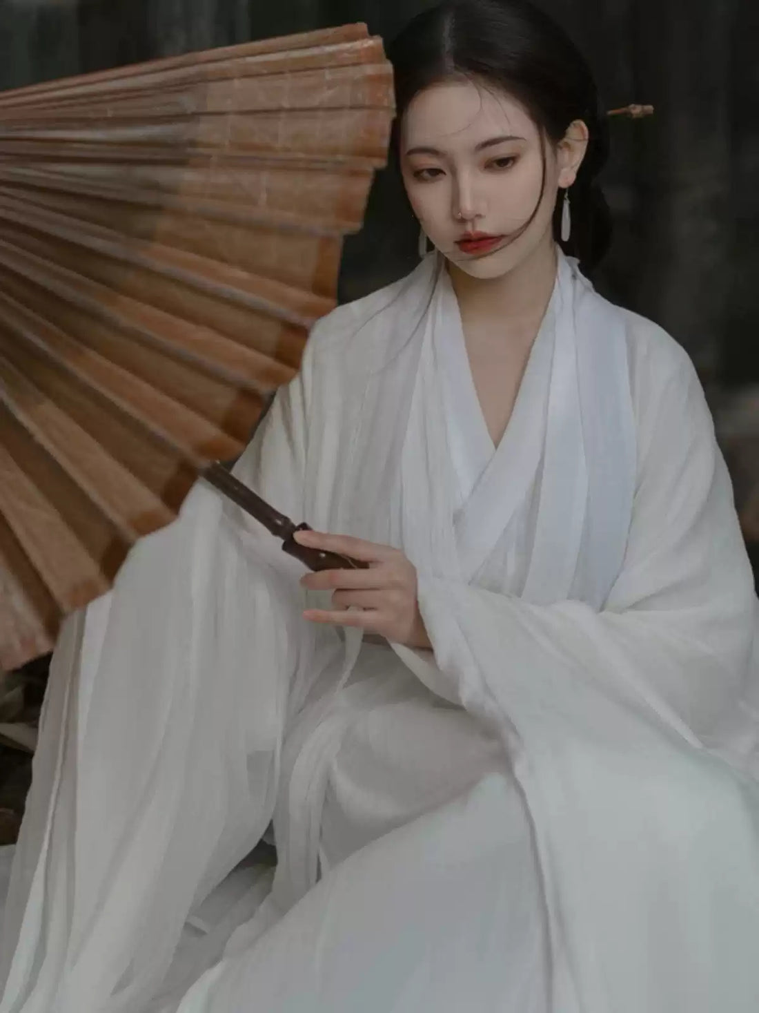 White Chinese Wei Jin Dynasty Flowing  Hanfu Dress