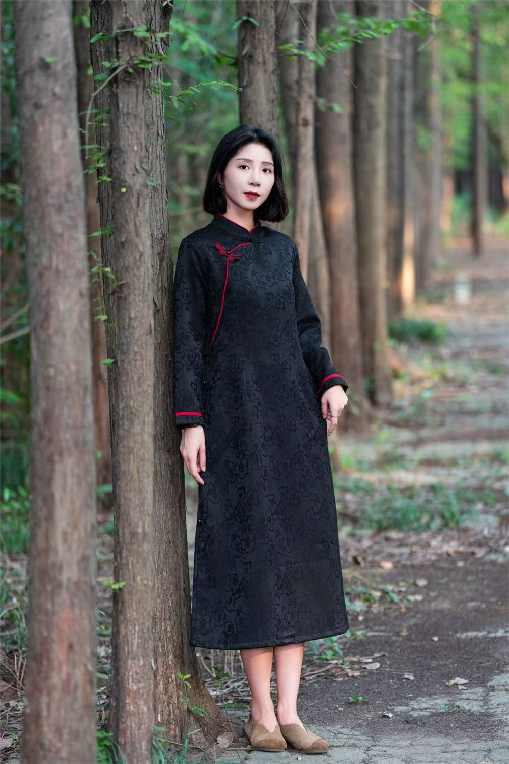 Long-Sleeve Floral Jacquard Loose Qipao