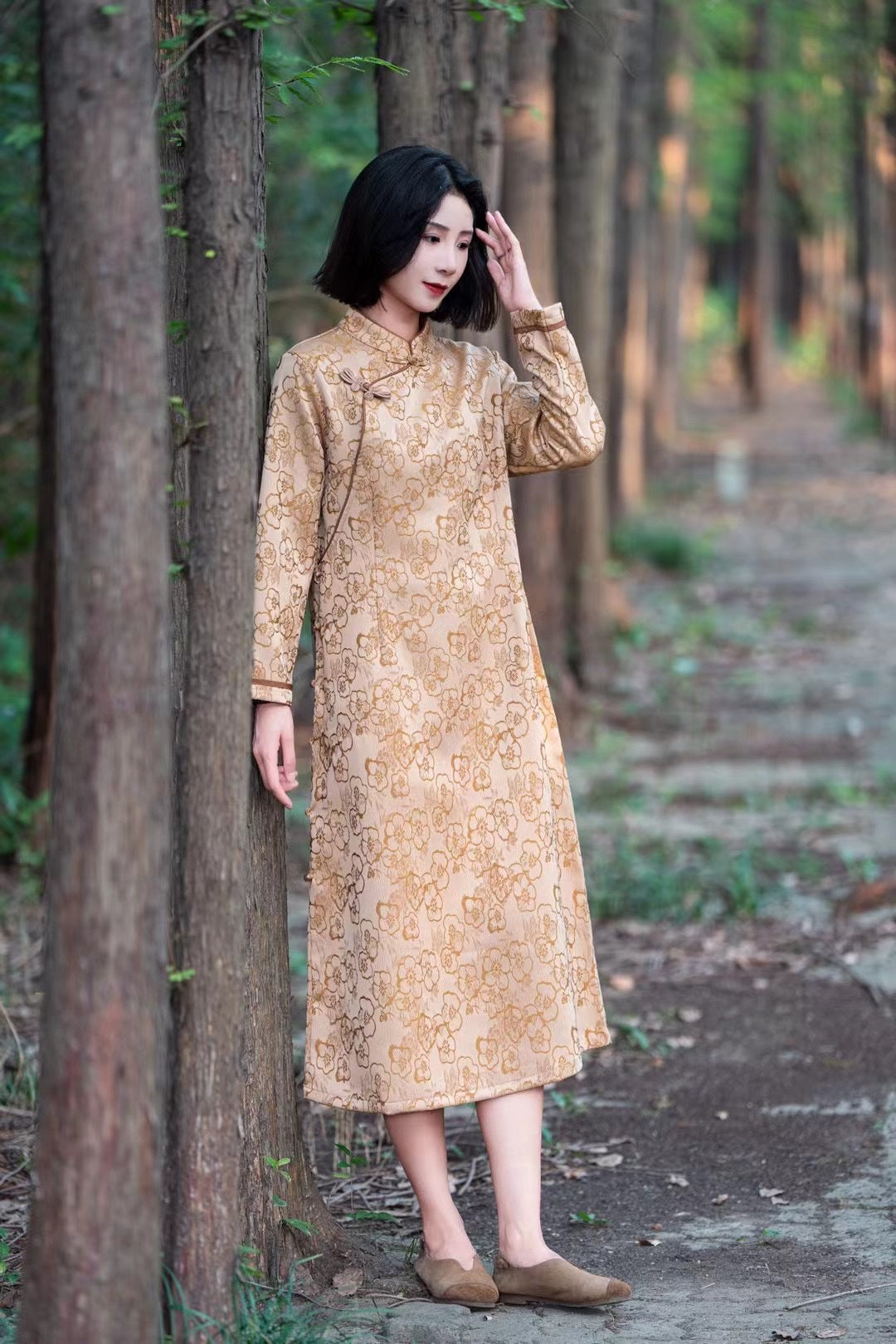 Long-Sleeve Floral Jacquard Loose Qipao