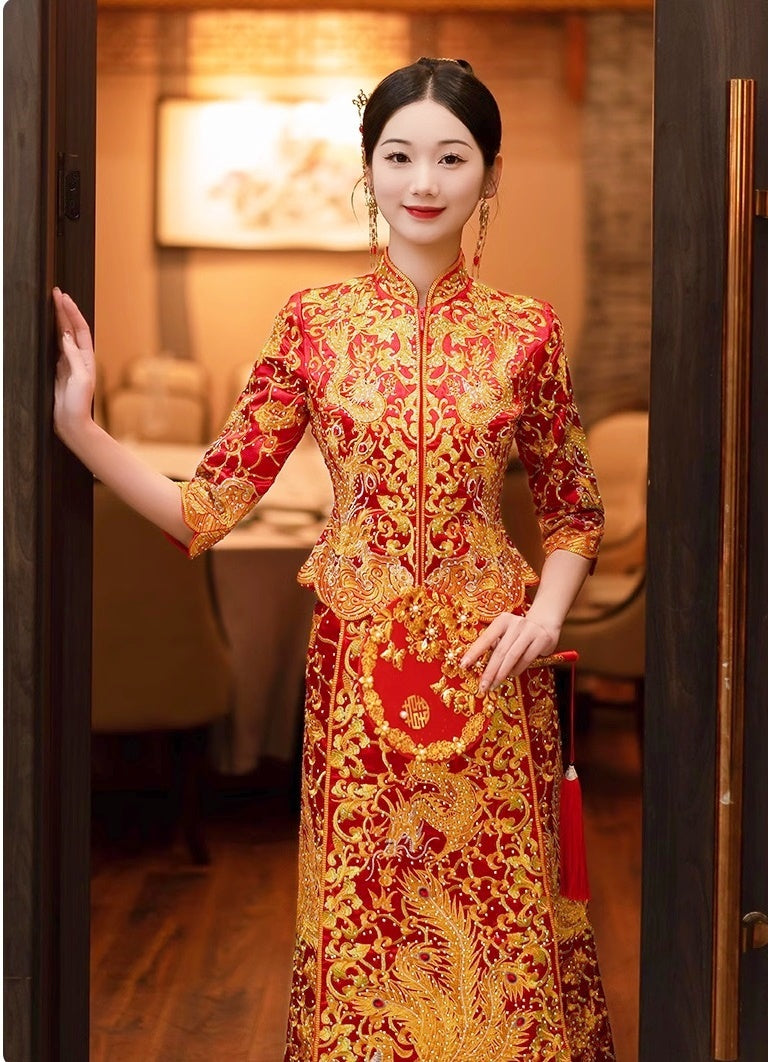 a chinese girl in Chinese Dragon Phoenix Wedding Qun Kwa Dress