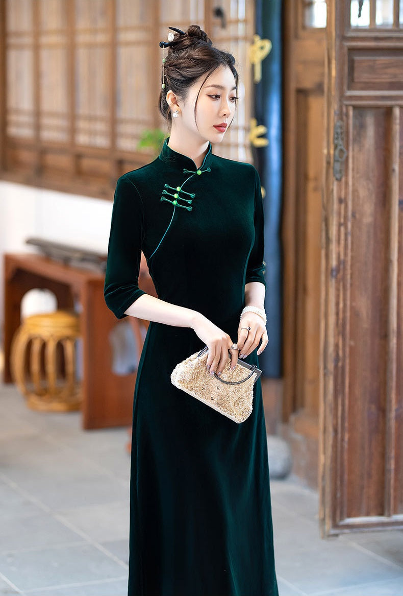 Long Sleeves A-Line Velvet Qipao