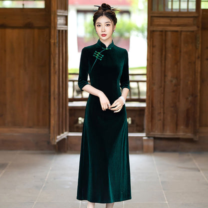 Green Long Sleeves A-Line Velvet Qipao Dress