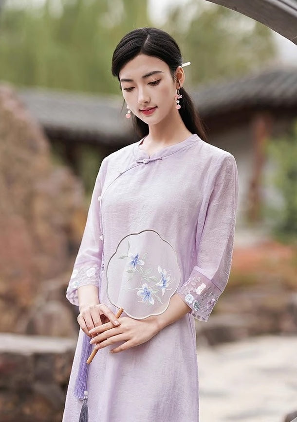 Lavender Loose Qipao Dress with Embroidered Cuffs