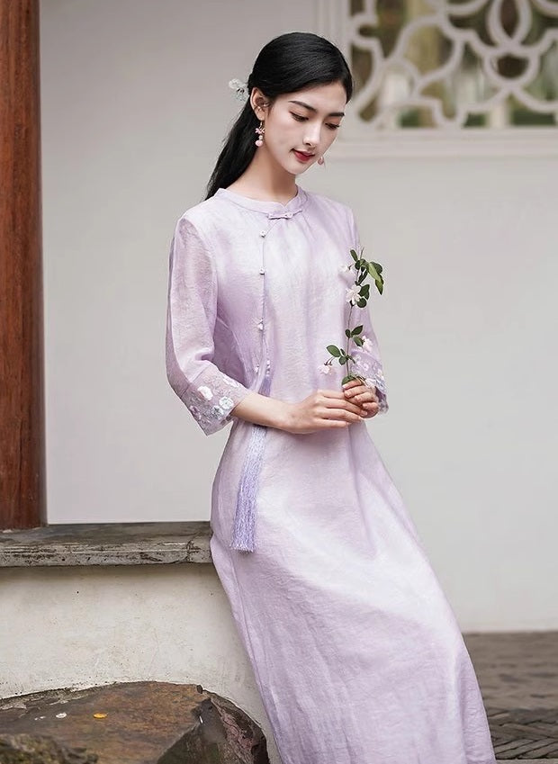 Lavender Loose Qipao Dress with Embroidered Cuffs