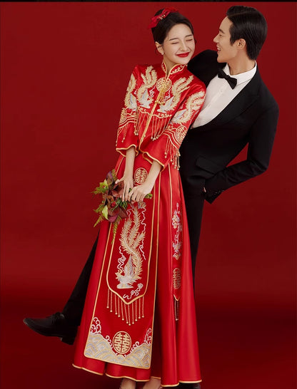 model in traditional red phoenix wedding qun kwa dress 