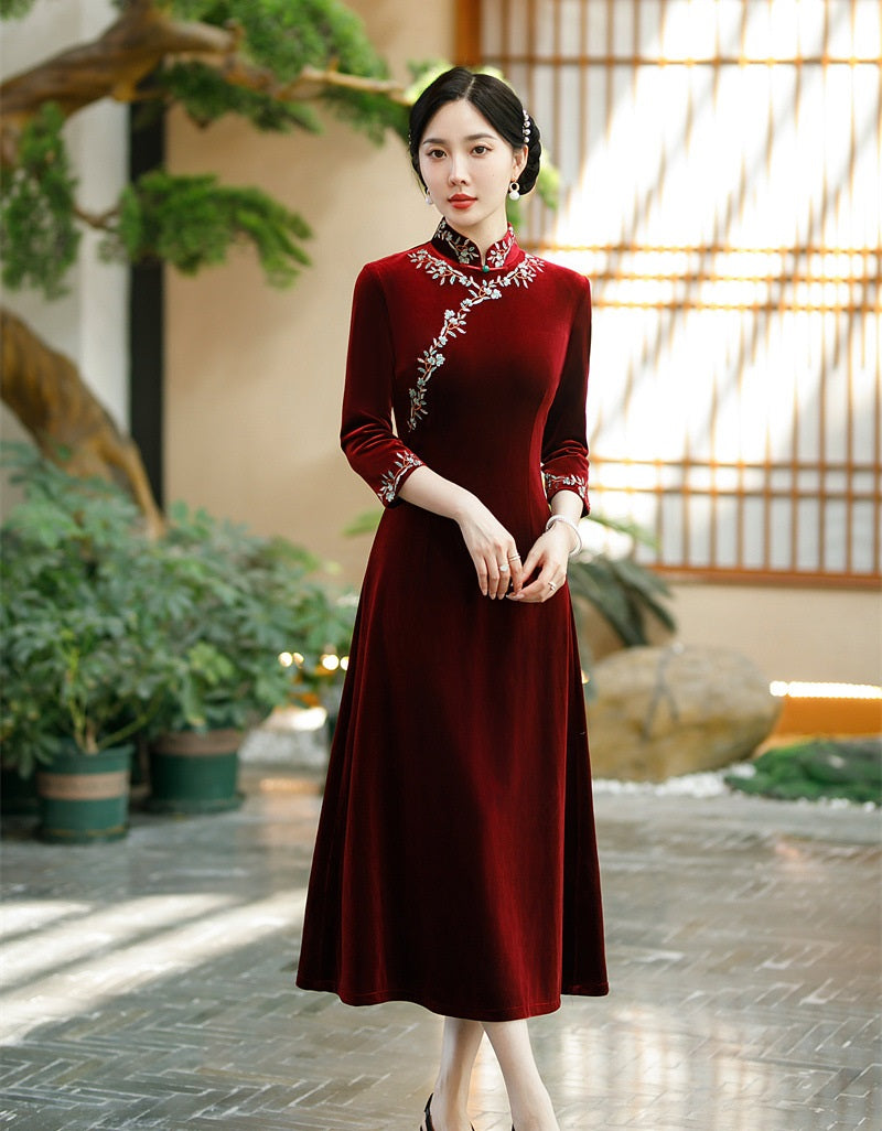 Long Sleeves A-Line Velvet Floral Qipao Long Sleeves A-Line Velvet Floral Qipao