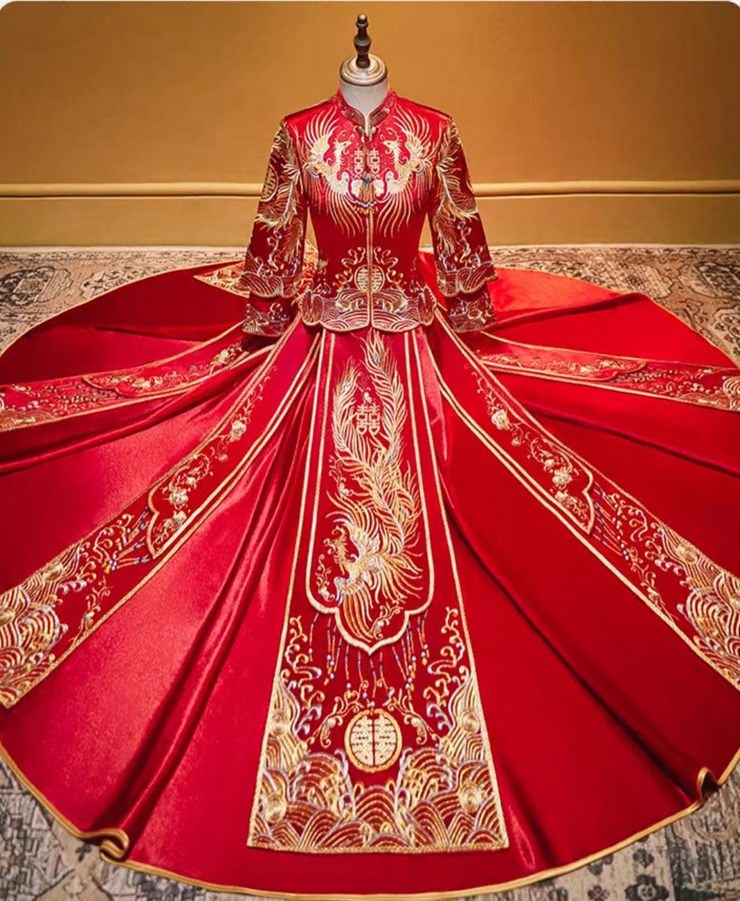 Traditional Chinese Bridal Gown