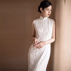 white lace bridal cheongsam

