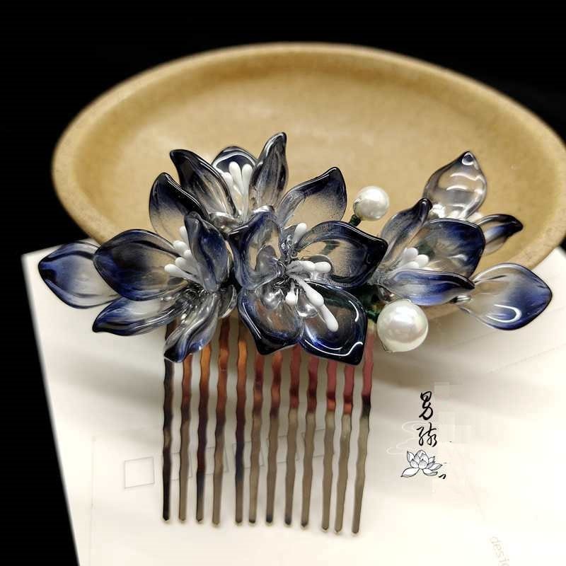 oriental Blue Flower hair comb